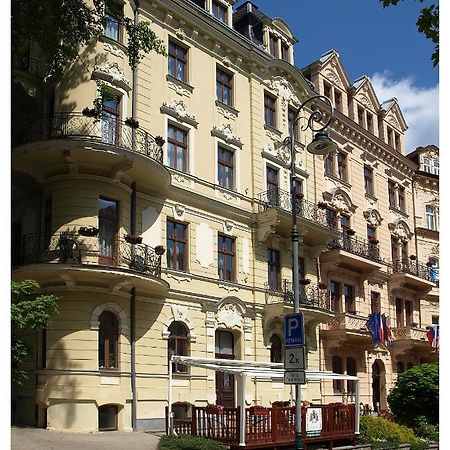 Spa Hotel Cajkovskij Karlsbad Exterior foto